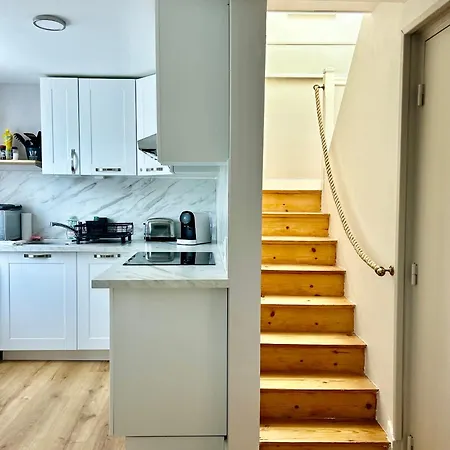 La Belle Deauvillaise