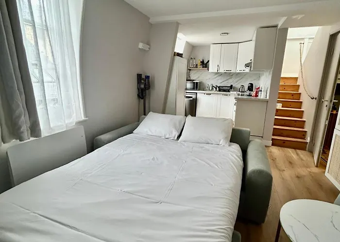 La Belle Deauvillaise *